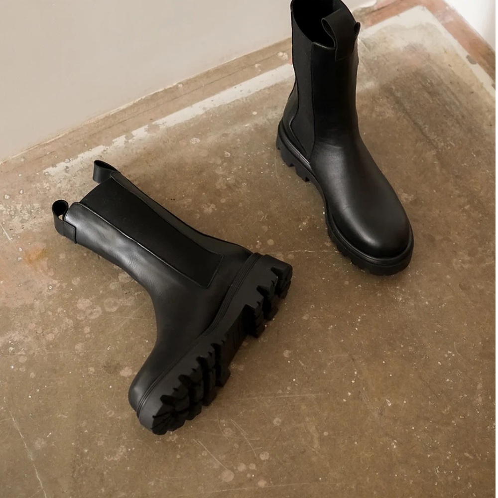 Beautiful Flattered Lia Boot